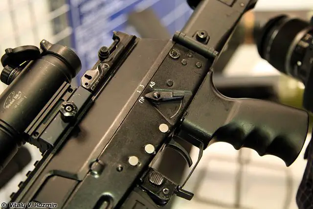 AK-12 Kalashnikov Izhmash assault rifle technical data sheet specifications information description pictures photos images video intelligence identification Russia Russian army defence industry military technology 